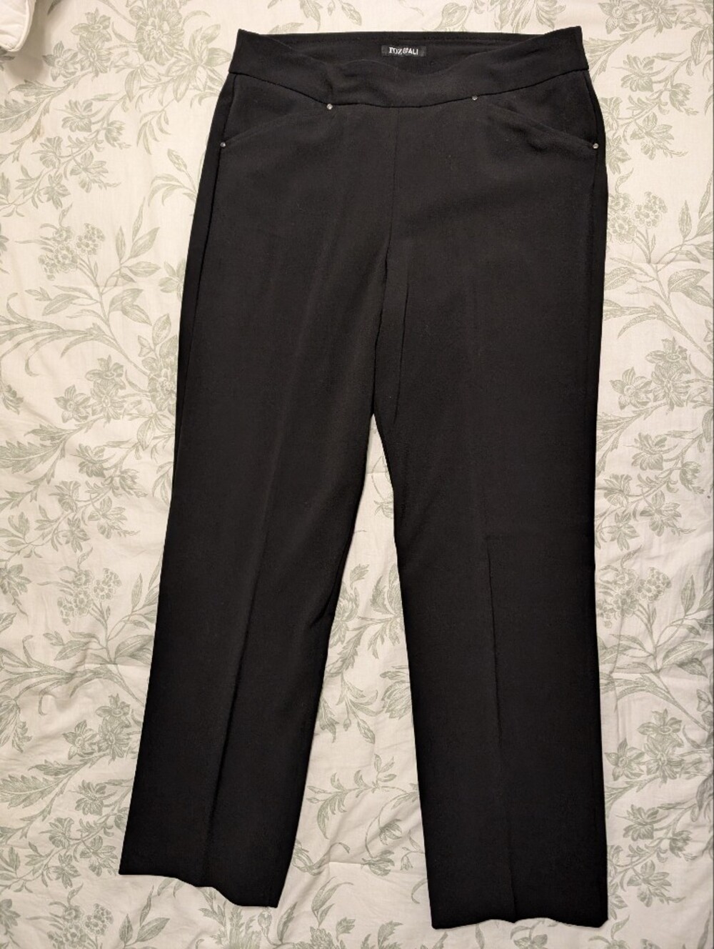 Roz & Ali Women's Black Pull On Dress Pants NWOT